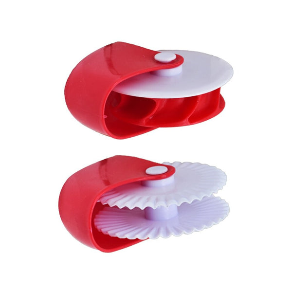 Roulette à Pâtisserie Triangle Forme Cannelée Manche En Green Grip